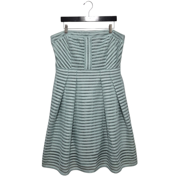 Pastel Strapless Eyelet Dress By NY&Co SIZE 14 Garden Party, Baby Shower, Easter - Picture 6 of 6